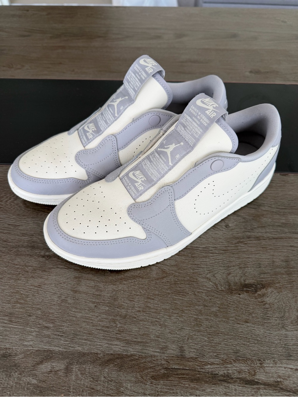 Air Jordan 1 Retro Low Slip Atmosphere Grey